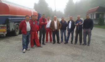 Radnici: Duguju nam 40 plata, a poslali nas na trudničko! 