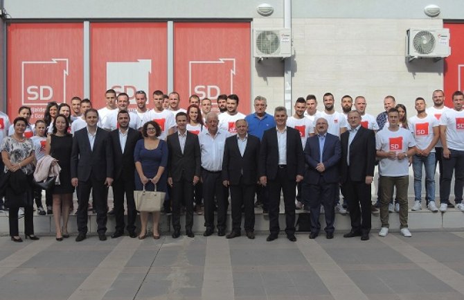 SD predao listu sa preko 10 500 potpisa 