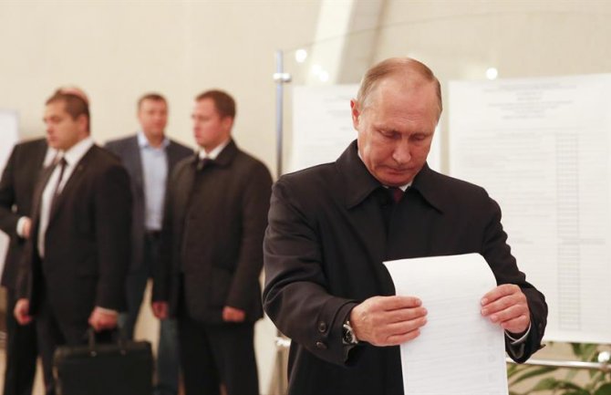 Putinova Jedinstvena Rusija osvojila 54,2 odsto glasova