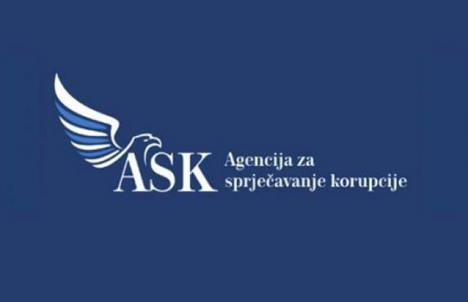 ASK: Dokumenta demantuju Injac