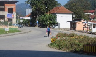 Srebrenica: Ko želi rat, neka mu bude u kući!