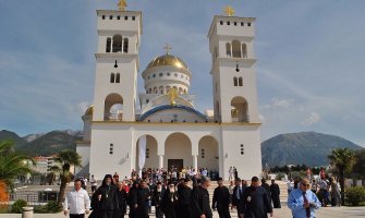 Bar: Osveštan Saborni hram Svetog Jovana Vladimira (FOTO)