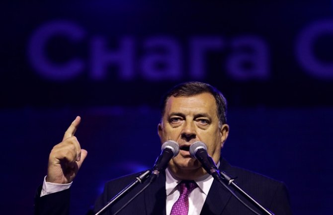 Dodik večeras na Palama proglasio referendum uspjelim, a Republiku Srpsku nazvao državom