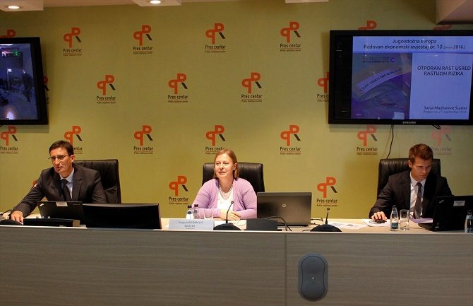 Naknada za majke povećala nezaposlenost 