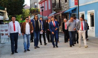 Koncerti na Cetinju ne mogu skrenuti pažnju građana sa teške socio-ekonomske situacije