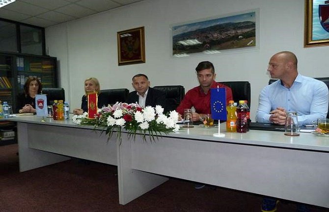 BP: Traži se do dvadesetoro djece koja će se pjesmom predstaviti na njemačkom