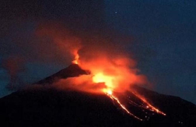 Ponovo eruptirao vulkan na Islandu