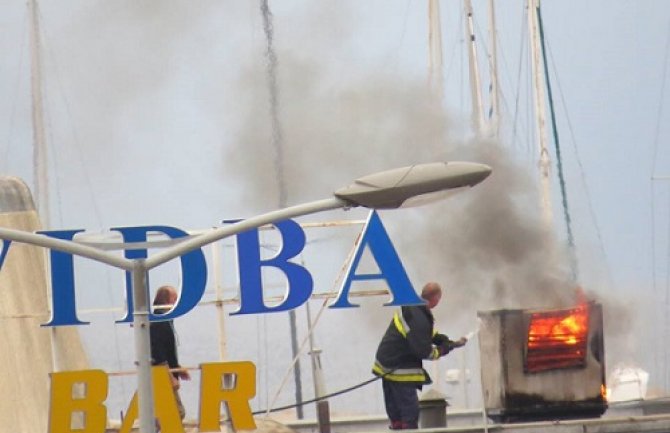 U kuhinji Barske plovidbe izbio požar 