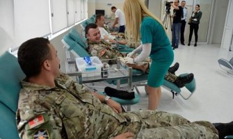 Više od 100 pripadnika MO i VCG dobrovoljno dalo krvi