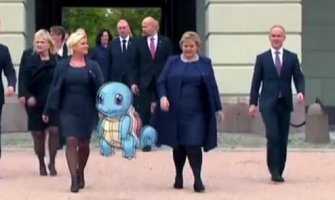 Koga briga za Parlament: Premijerka Norveške jurila pokemone (VIDEO)