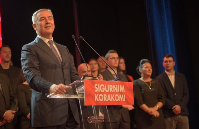 Đukanović: Jedino glas za DPS je sigurno glas za Crnu Goru