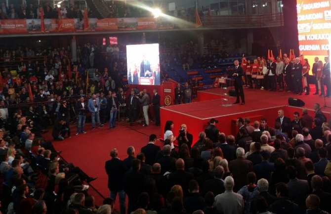 Bjelopoljci skandirali: Milo mi te volimo! 