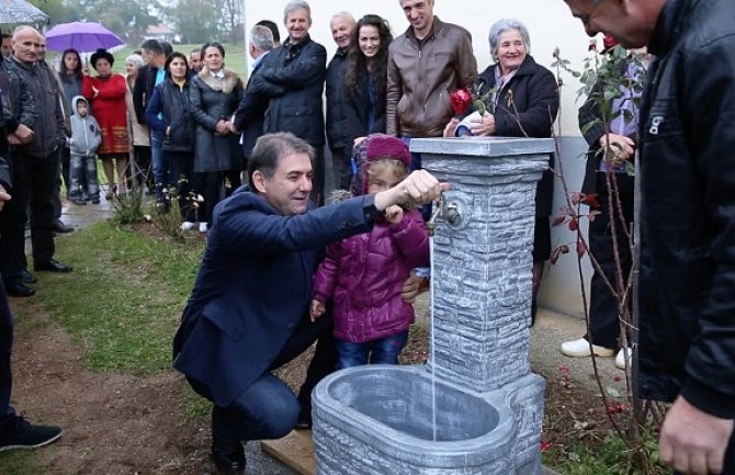 Ivanović: Otvaranje vodovoda boli samo neradnike