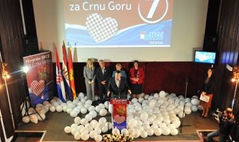 Hrvati i Albanci pregovarali sa DPS-om: Traže mjesta u Vladi