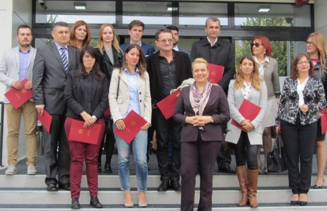  Vlahović uručila stipendije za izvrsnost