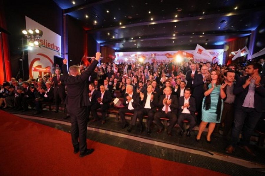 1467263310210884394725701407334838o