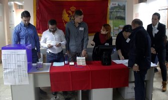 CDT: Do 20h glasalo  73.2% ili 386 970 birača