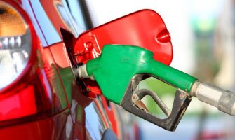 Loša vijest za vozače: Od ponoći skuplje sve vrste goriva!