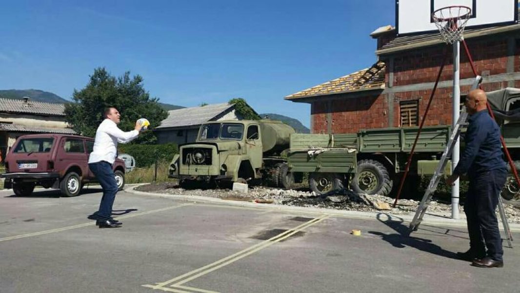 image00205f8a1ff40c929184641d4d3c7fd0f84c04dec76d90e6fd1b45b9f2ecac68f540dV