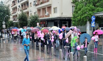 Danas šetnja za Rozi oktobar