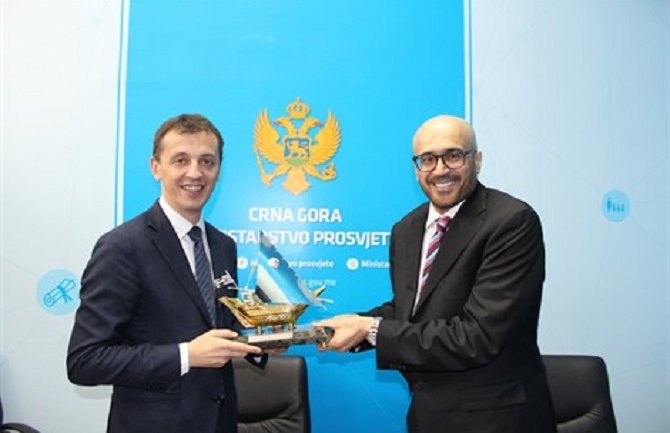 Vaspitna uloga prosvjetnih radnika kod mladih presudno utiče na usvajanje  ljudskih vrijednosti 