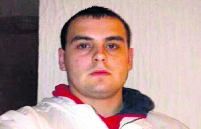 Majka Srđana Roćenovića podnijela krivičnu prijavu protiv ljekara iz KCCG