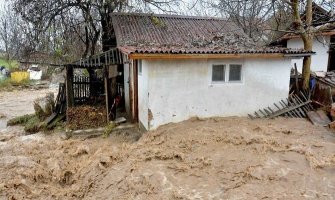 Mnogo porodica u kolektivnom smještaju 