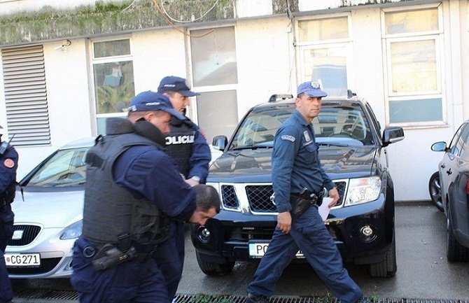 Srbija deportovala Ruse zbog CG