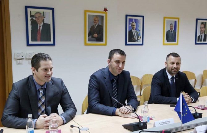 Srpski ministri u Vladi Kosova pozdravili Sporazum o telekomunikacijama