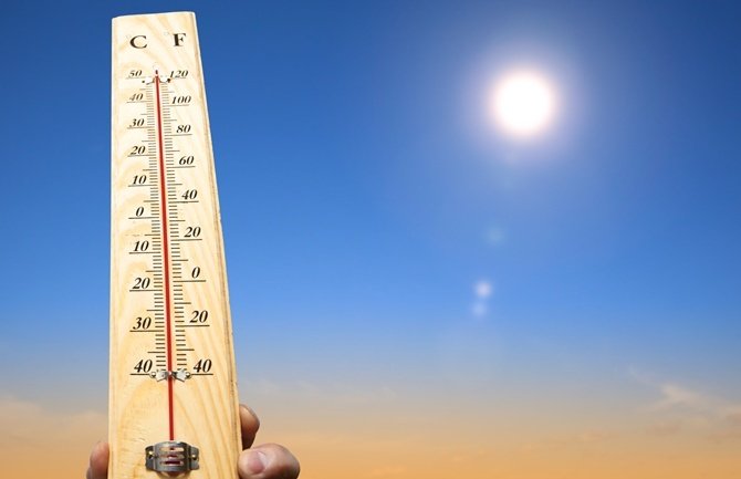 Rekordna temperatura od preko 49 stepeni u Indiji