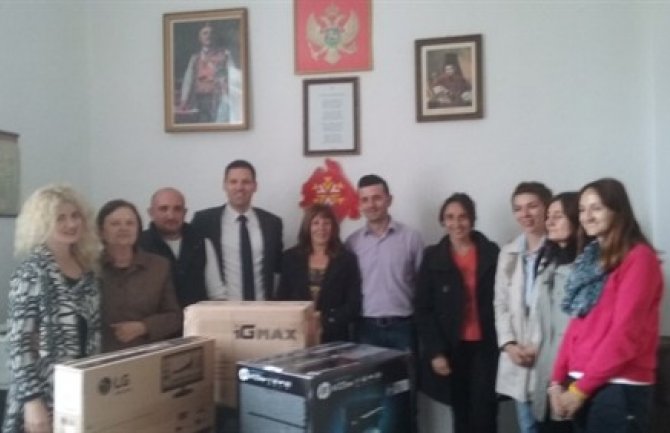 Societe Generale banka Montenegro donirala 24.000 eura obrazovnim i zdravstvenim ustanovama