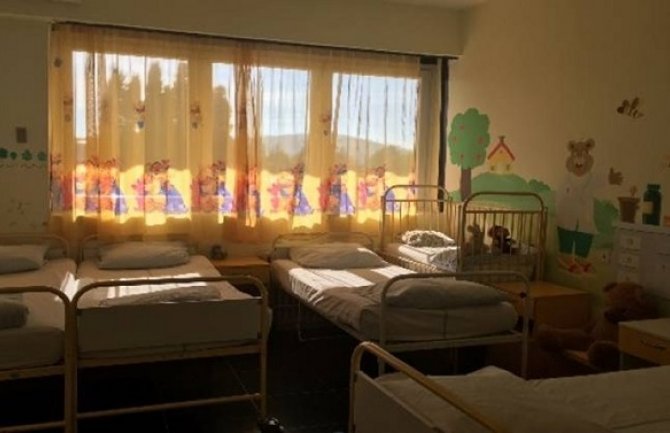 Odjeljenje Dječje hirurgije u Podgorici dobija  novi namješta