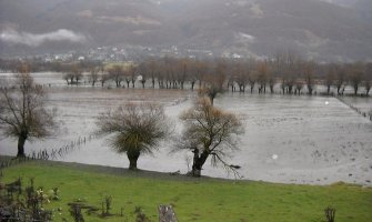 Vlada će pomoći opštinama koje su zahvatile poplave
