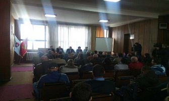 Bijelo Polje: Uručena rješenja o dodjeli sadnica maline