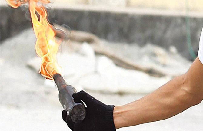 Bačen molotovljev koktel na izbjeglički centar u Beču