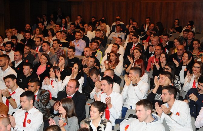 Mlade Demokrate: Omogućiti jednostavniji pristup testiranja na HIV