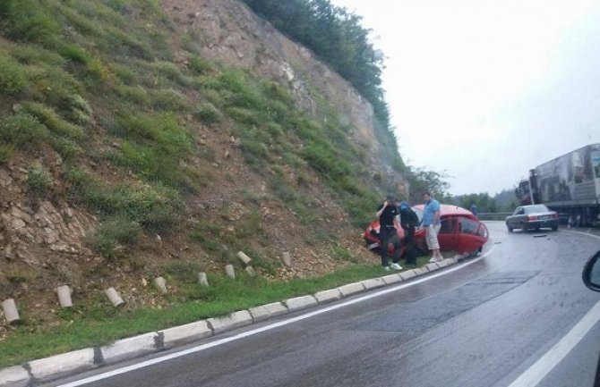 Podgoričani teško povrijeđeni u saobraćajnoj nesreći