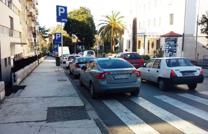 Izrečena novčana kazna jednom od potpredsjednika Opštine Tivat