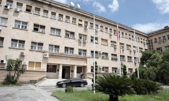 Centralna kadrovska evidencija neažurna 