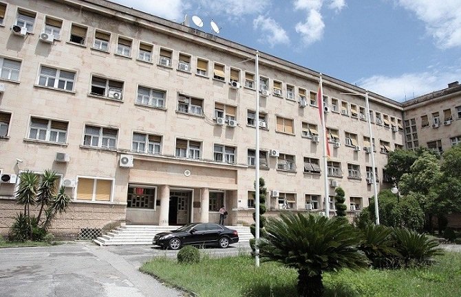 Centralna kadrovska evidencija neažurna 