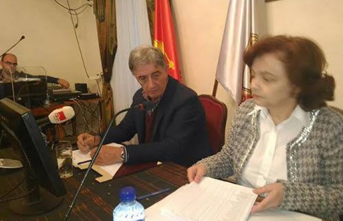 Ivanović poručio Stijepčeviću: Idete kao najgori i najnesposobniji predsjednik Opštine Kotor