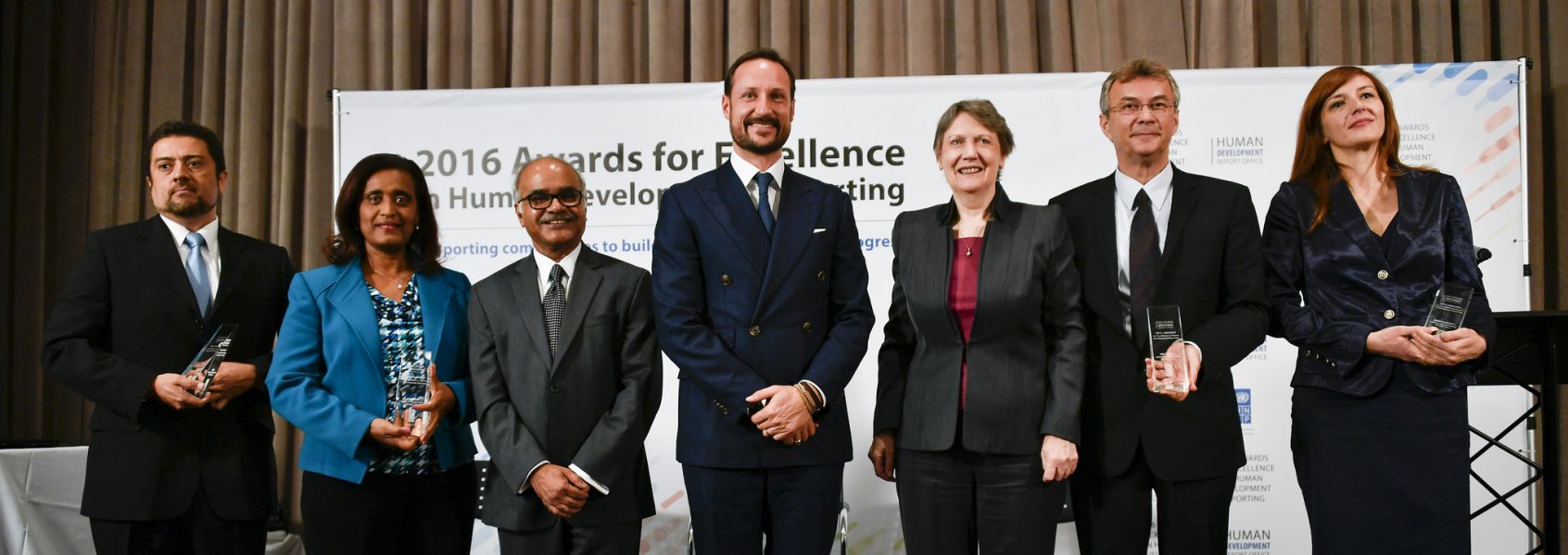 dobitnicinagradezaizvjestajeorazvojupomjericovjeka