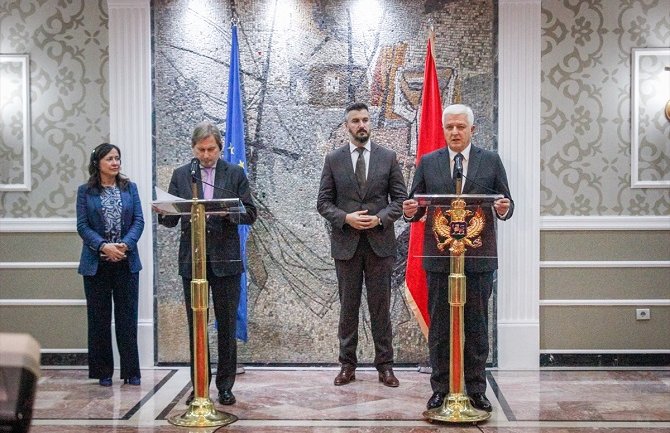 Han: Bojkot parlamenta od strane opozicije neodrživ za zemlju kandidata