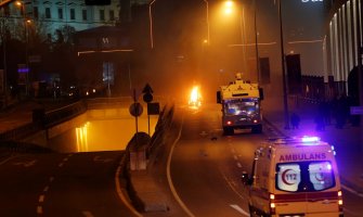 Odjeknule dvije snažne eksplozije u Istanbulu, 20 policajaca povrijeđeno (FOTO)