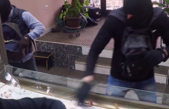 Uhapšeni članovi Pink pantera i Viborga, 1,2 miliona eura vrijednost ukradene robe