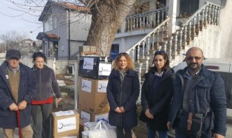 Uručili pomoć porodici Buzhala iz Ulcinja