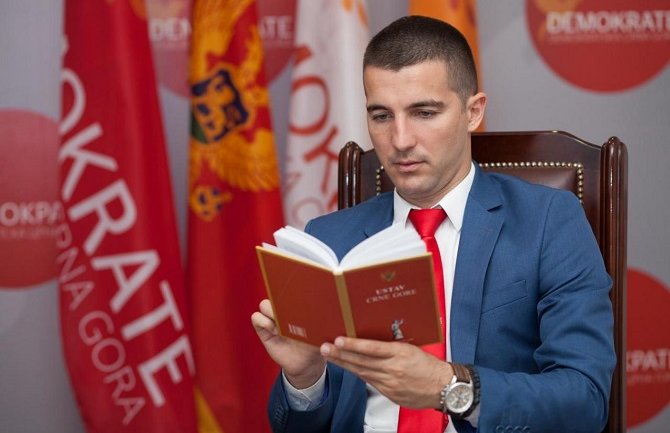 Bečić pisao Stankoviću i Katniću: Mjeseci i godine prolaze, a faza izviđaja nikako da se završi