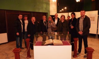 Pljevlja: Primjerak Kur'ana iz 16.vijeka prvi put izložen van vjerskog objekta