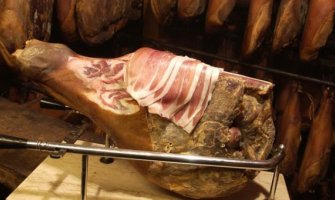 Njeguški pršut prvi zaštićeni proizvod u Crnoj Gori!