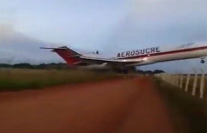 Srušio se avion u Kolumbiji, jedna osoba preživjela pad